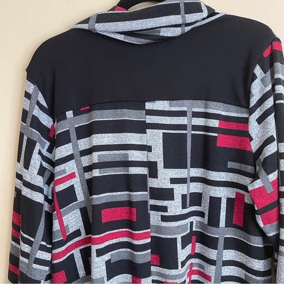 Avenue Women's 3/4 Sleeve Scoop Neck Top with Scarf Grey Black Red Size 18/20 - Picture 5 of 10